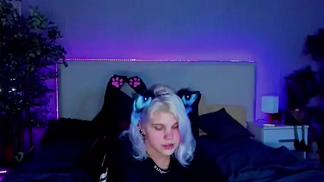 JoannLowe online show from January 2025 12:12:01 AM