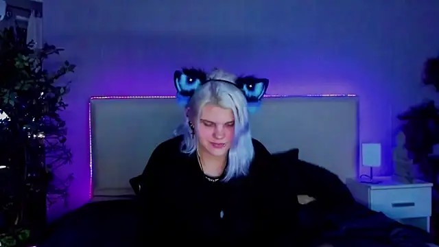 JoannLowe online show from January 2025 11:05:02 PM