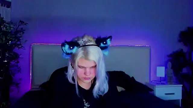 JoannLowe online show from January 2025 11:55:01 PM