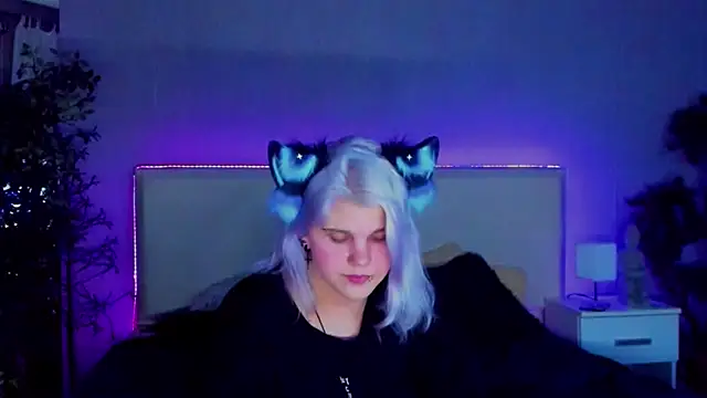 JoannLowe online show from January 2025 12:18:01 AM