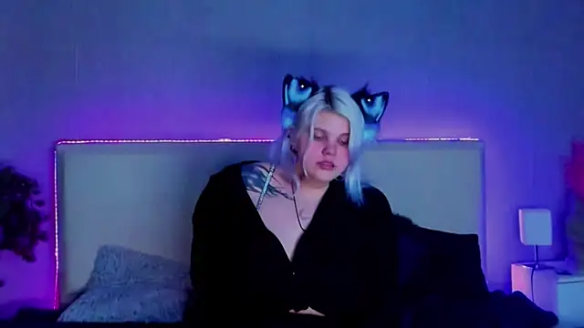 JoannLowe online show from February 2025 11:59:01 PM