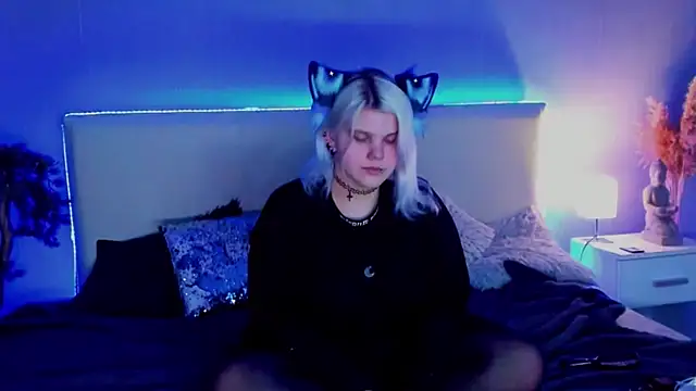 JoannLowe online show from March 2025 11:26:01 PM