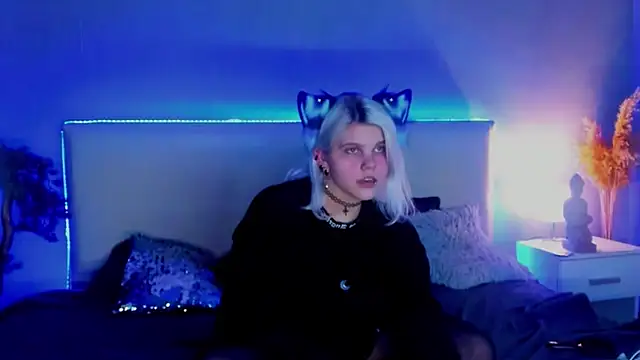 JoannLowe online show from March 2025 11:56:02 PM