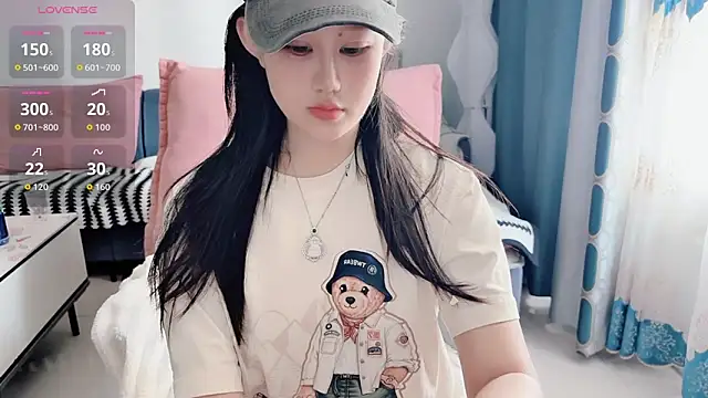 QQ-tutu online show from September 2025 12:36:02 AM