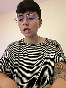 Ashley Chriss online show from February 2025 01:44:02 AM