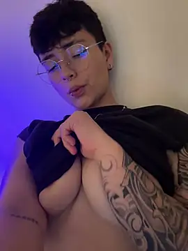 Ashley Chriss online show from March 2025 06:24:02 AM