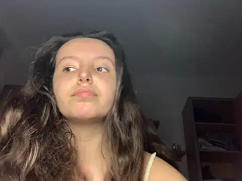 Snapshot of LineaDemie chatting on August 2026 06:06:02 PM LineaDemie online show from August 2026 06:06:02 PM