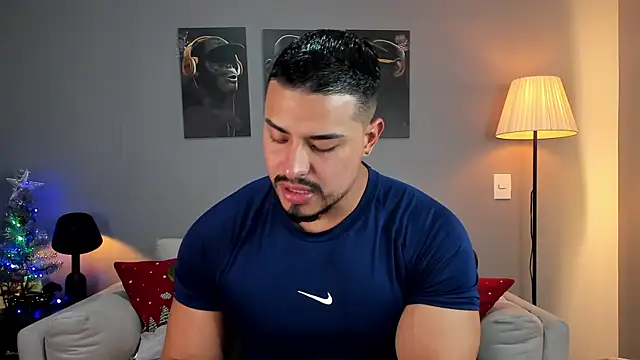 ApoloMakris online show from December 2025 08:39:01 PM