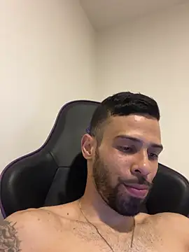 Snapshot of prince-roludo chatting on January 2025 10:06:02 PM prince-roludo online show from January 2025 10:06:02 PM