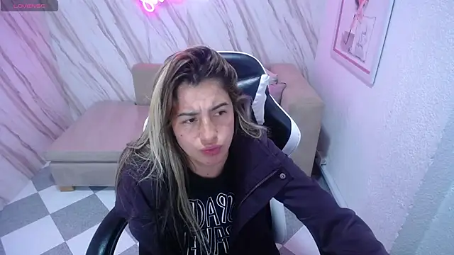 Valerie b online show from February 2025 10:03:02 AM