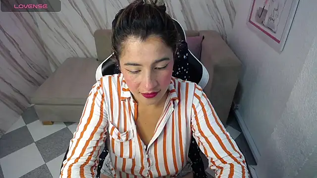 Valerie b online show from March 2025 03:11:01 AM