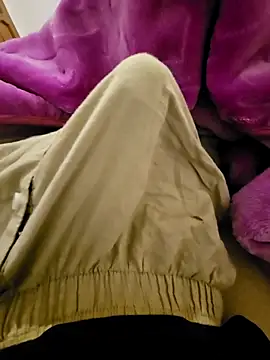 Snapshot of rasta9007 chatting on April 2026 08:15:01 AM rasta9007 online show from April 2026 08:15:01 AM