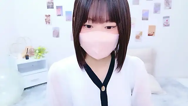 Snapshot of Im_Yu-na chatting on October 2025 12:33:02 AM Im Yu-na online show from October 2025 12:33:02 AM