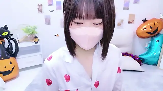 Snapshot of Im_Yu-na chatting on November 2025 09:17:02 PM Im Yu-na online show from November 2025 09:17:02 PM