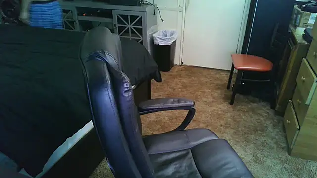 Snapshot of MasterJizzJunky chatting on October 2025 05:34:01 PM MasterJizzJunky online show from October 2025 05:34:01 PM