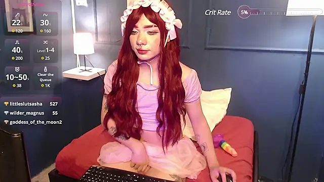 Poison luna online show from February 2025 06:57:02 PM