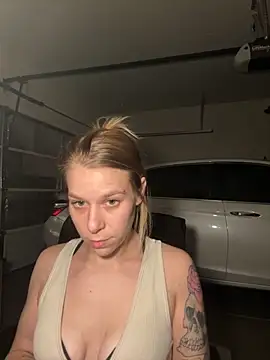 Snapshot of shesexplicit chatting on November 2025 05:40:02 AM shesexplicit online show from November 2025 05:40:02 AM