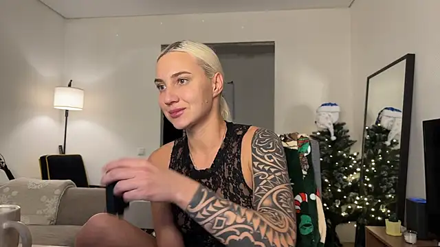 AnneBall online show from January 2026 07:17:02 PM