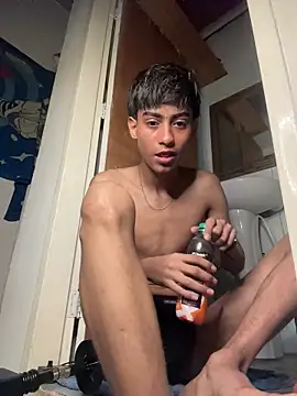 Mauuu18 online show from April 2026 02:38:01 AM