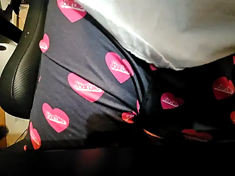 hornyBee1993 online show from February 2025 03:43:02 PM