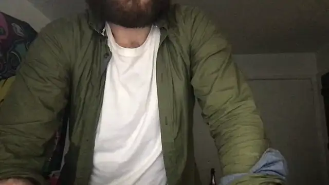 Snapshot of SpunCandy chatting on May 2026 10:48:01 PM SpunCandy online show from May 2026 10:48:01 PM