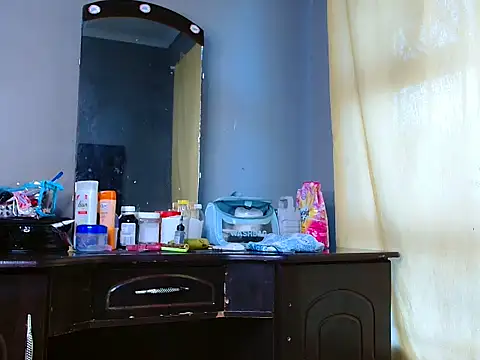 Snapshot of DarkDivva24 chatting on February 2026 04:44:01 AM DarkDivva24 online show from February 2026 04:44:01 AM