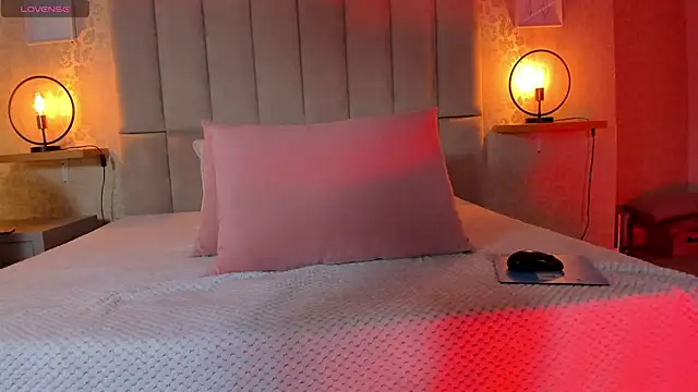 Amy-Saenz online show from October 2025 04:08:01 PM