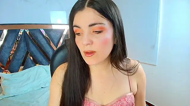 Snapshot of Amara_vega chatting on October 2025 12:03:02 PM Amara vega online show from October 2025 12:03:02 PM
