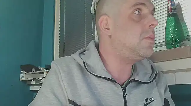 Snapshot of YouWantMe666 chatting on February 2025 06:56:02 PM YouWantMe666 online show from February 2025 06:56:02 PM