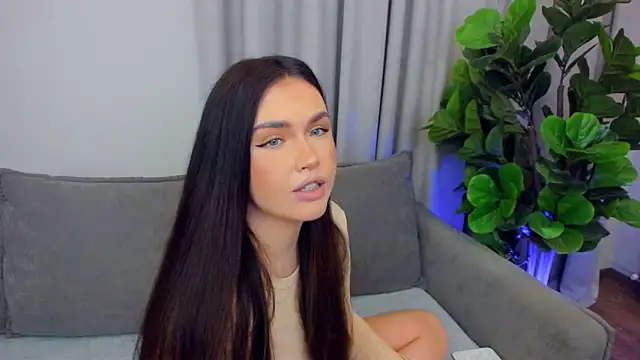 sexyangeloux online show from May 2026 11:01:01 PM