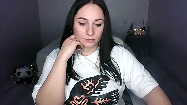 Emelyblum online show from March 2025 12:07:02 AM