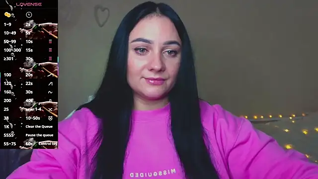 Emelyblum online show from November 2025 10:53:02 PM