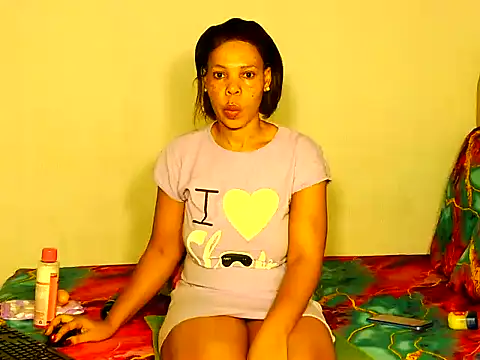 White Porshe online show from November 2025 11:32:02 PM