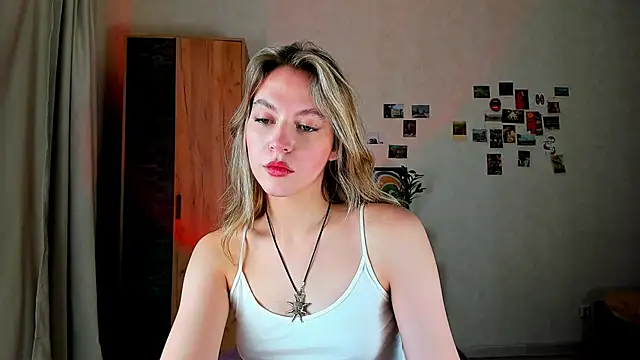 Niky  Jess online show from December 2024 08:34:02 AM