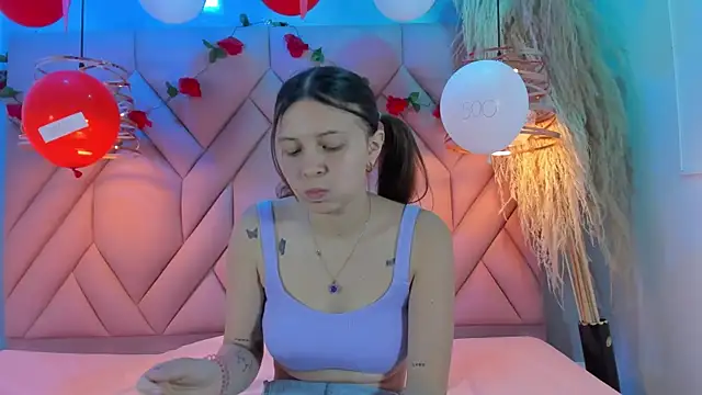 AngelaaCute  online show from February 2025 12:27:01 PM