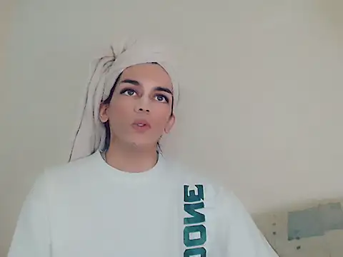 Snapshot of kimkardasha98 chatting on February 2026 12:09:02 AM kimkardasha98 online show from February 2026 12:09:02 AM