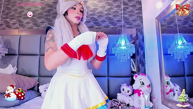 Snapshot of Palmer-Foster chatting on December 2025 09:43:02 PM Palmer-Foster online show from December 2025 09:43:02 PM