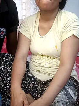 Snapshot of Desi_Best_Anal chatting on February 2025 08:08:01 AM Desi Best Anal online show from February 2025 08:08:01 AM