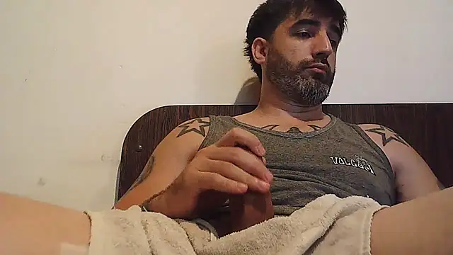 ozzypsico13 online show from February 2026 04:25:01 PM