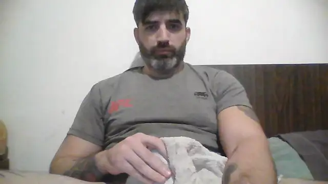 ozzypsico13 online show from June 2026 02:43:02 AM