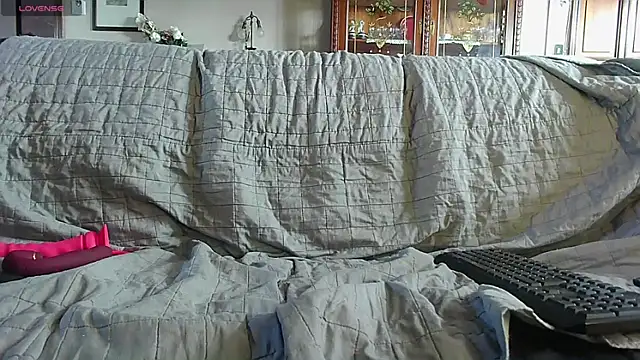 LauraMonolo online show from June 2026 06:31:01 AM