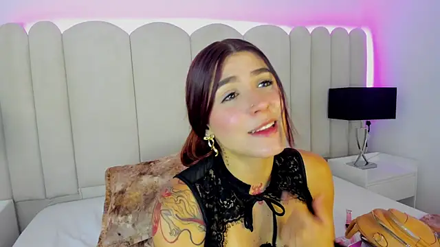 Snapshot of AnnyCherry_ chatting on January 2026 08:01:01 PM AnnyCherry online show from January 2026 08:01:01 PM