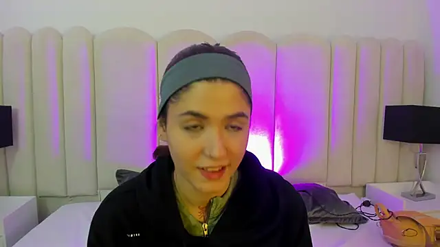 Snapshot of AnnyCherry_ chatting on February 2026 07:10:02 PM AnnyCherry online show from February 2026 07:10:02 PM