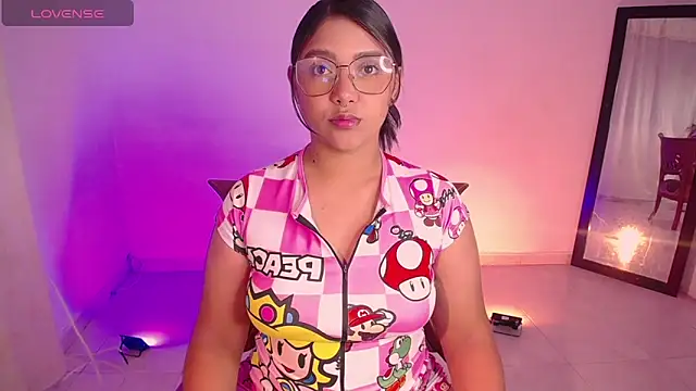 DIANEE 01 online show from October 2025 02:11:02 AM