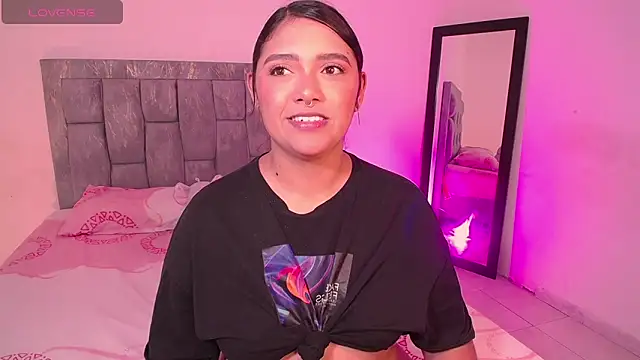 DIANEE 01 online show from December 2025 12:50:02 AM