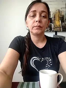 natalie cowens online show from December 2025 09:01:01 PM