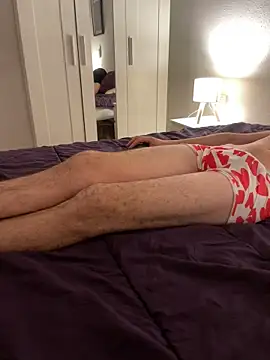 fouryoupls online show from November 2025 08:53:01 PM