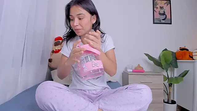 Adriennesexxx online show from October 2025 07:42:02 PM