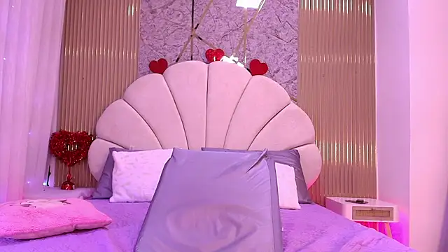 nata luna online show from February 2026 07:25:02 PM