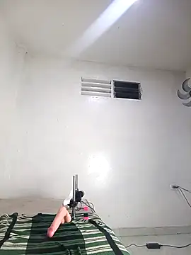 DIORA Latina online show from September 2025 04:38:02 AM